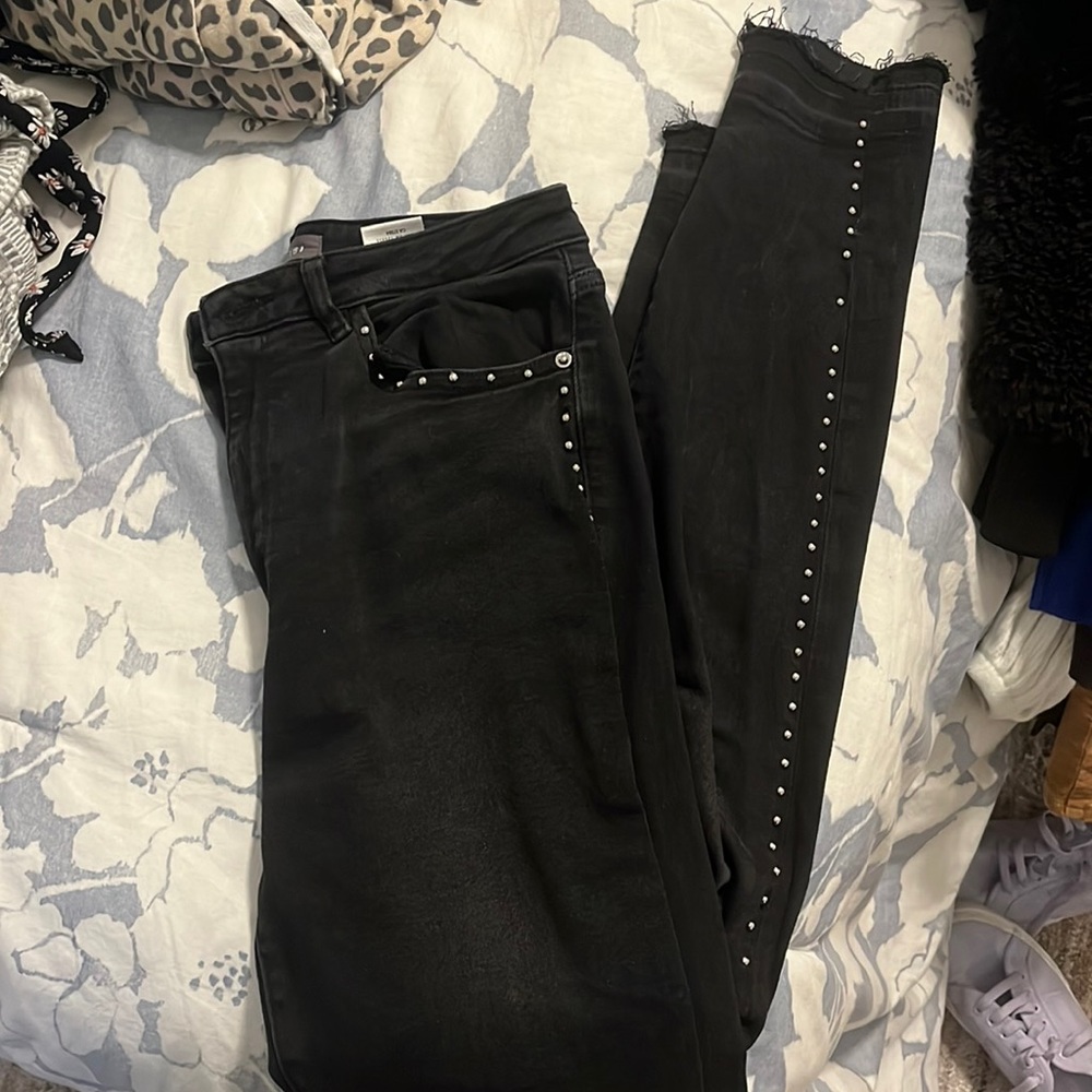 DL1619 size 29 black designer jeans with bullet heads